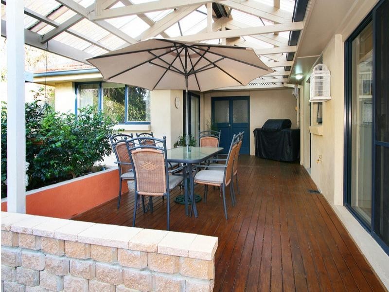 13 Smithdene Avenue, Ringwood East VIC 3135