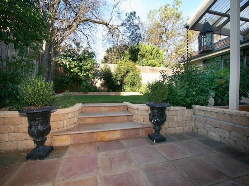 13 Smithdene Avenue, Ringwood East VIC 3135