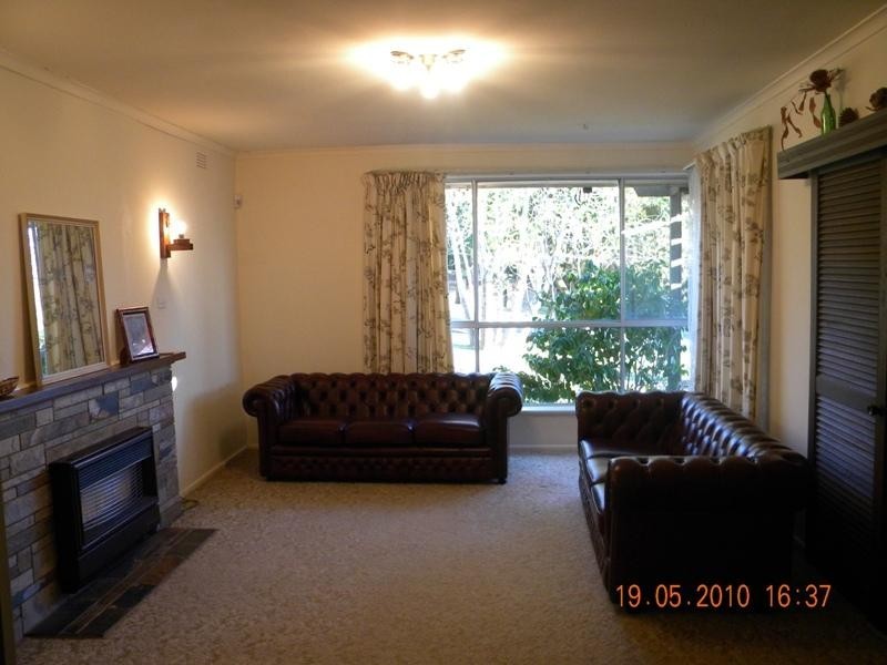 8 Goldsmith Avenue, Ringwood North VIC 3134