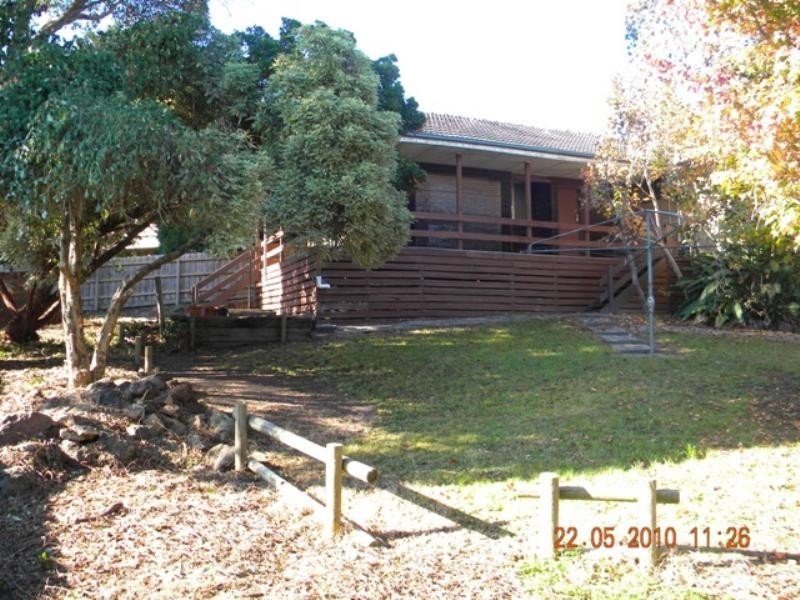 8 Goldsmith Avenue, Ringwood North VIC 3134