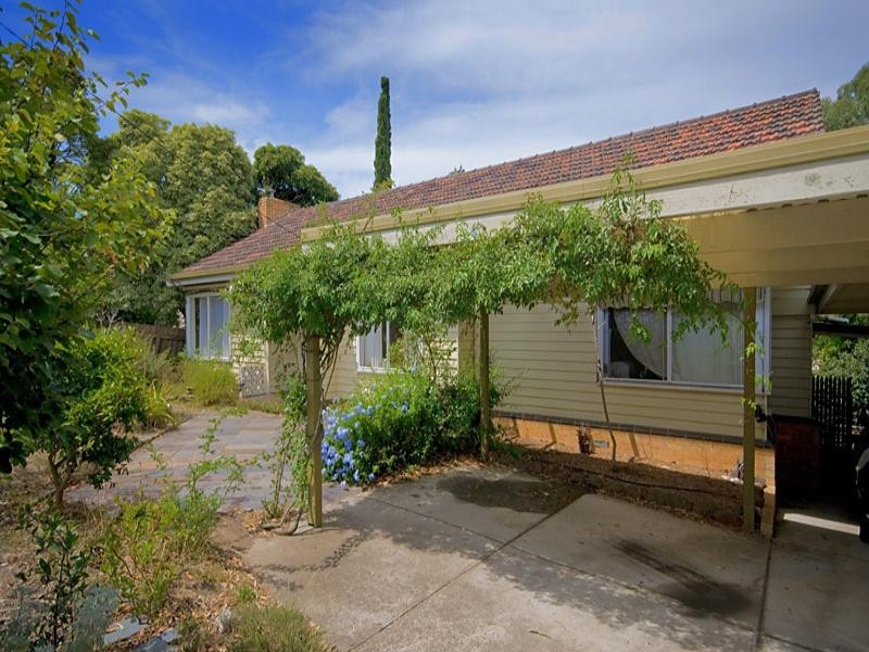 15 Kinkora Road, Blackburn VIC 3130