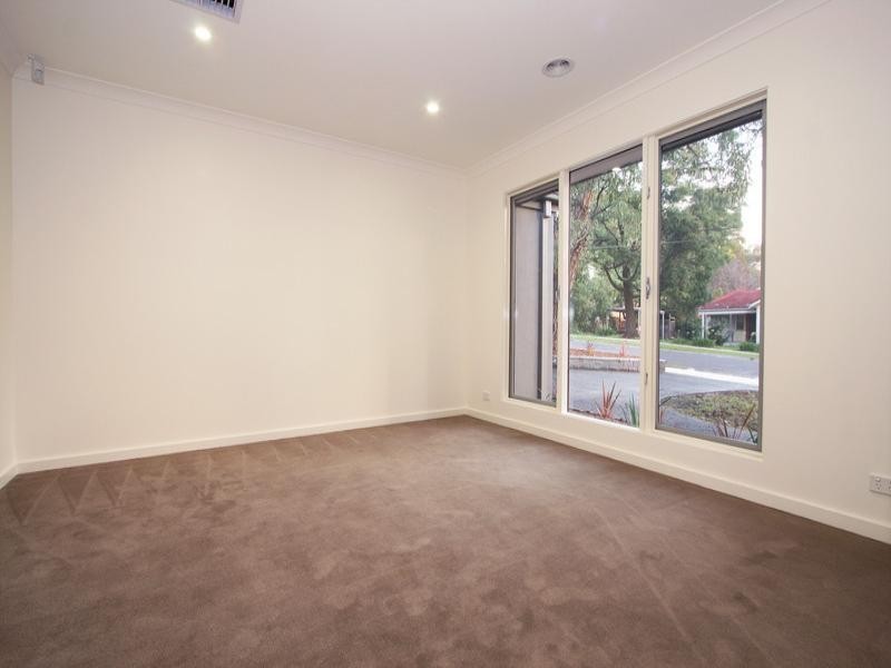 104 Alto Avenue, Croydon VIC 3136