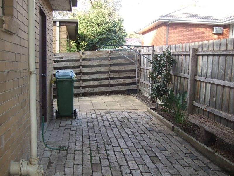 2/6 New Street, Ringwood VIC 3134