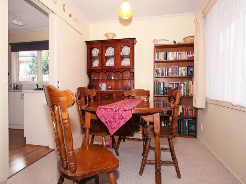 4 Surrey Court, Bayswater VIC 3153