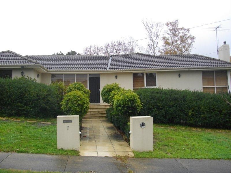 7 Thiele Street, Doncaster VIC 3108