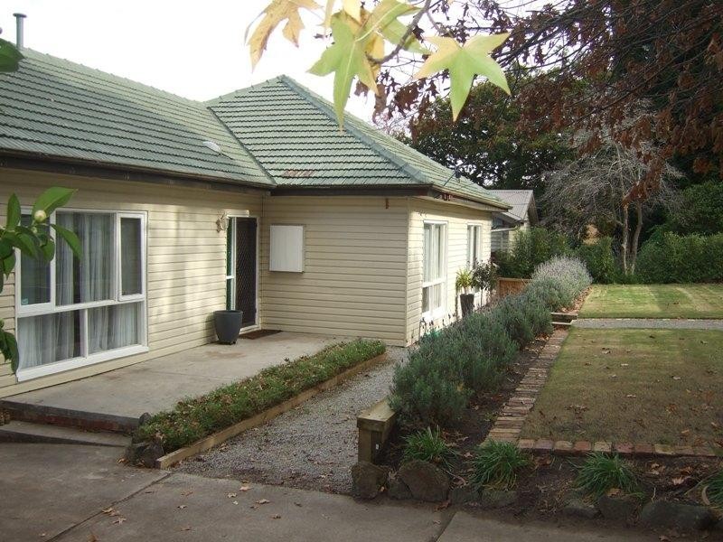 12 Mountain View Road, Heathmont VIC 3135