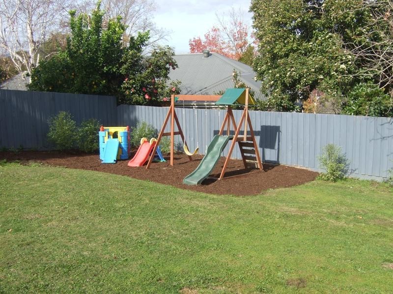 12 Mountain View Road, Heathmont VIC 3135