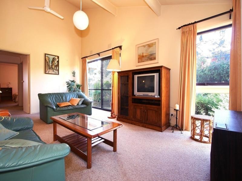 6/4 Illoura Avenue, Ringwood East VIC 3135