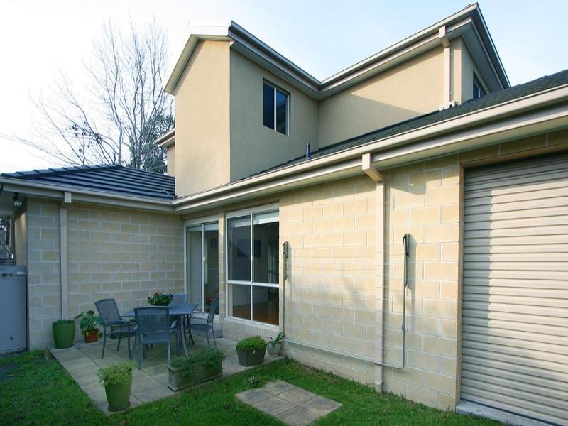 2/33-35 Oban Road, Ringwood VIC 3134
