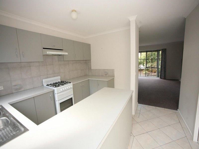 2/12 Sherwood Street, Ringwood East VIC 3135