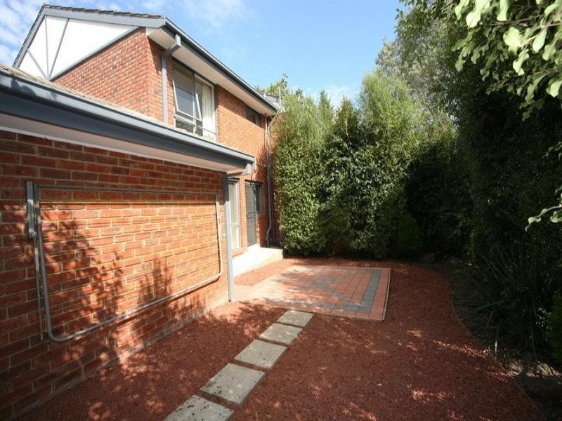 2/12 Sherwood Street, Ringwood East VIC 3135