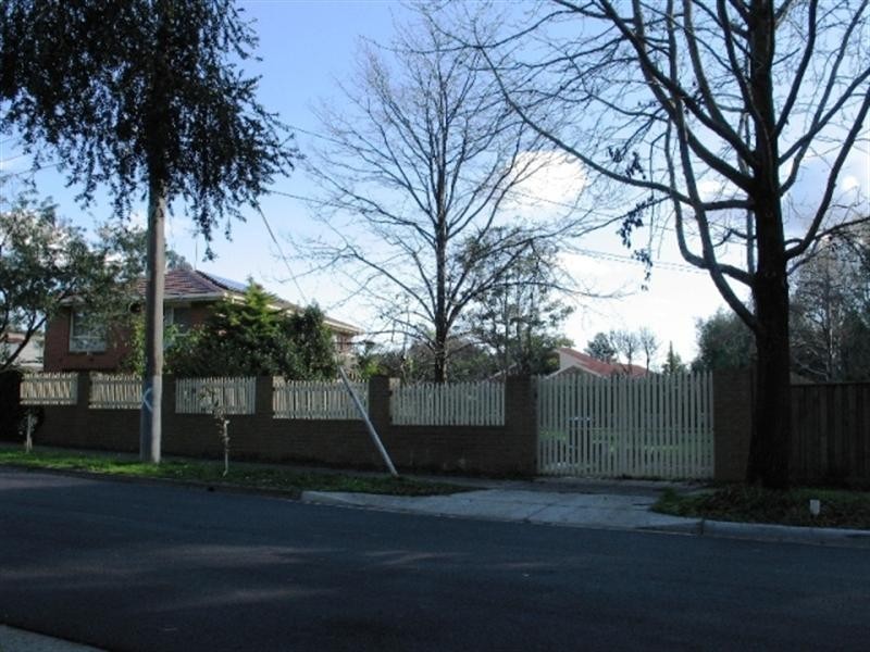 35 St Davids Drive, Wantirna VIC 3152