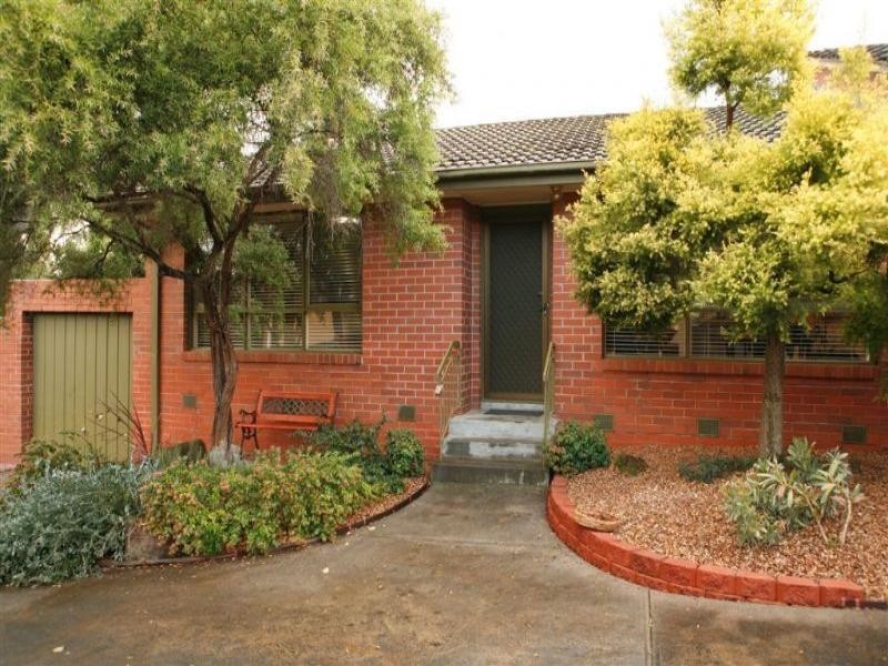 4/30 Mount Dandenong Road, Ringwood East VIC 3135