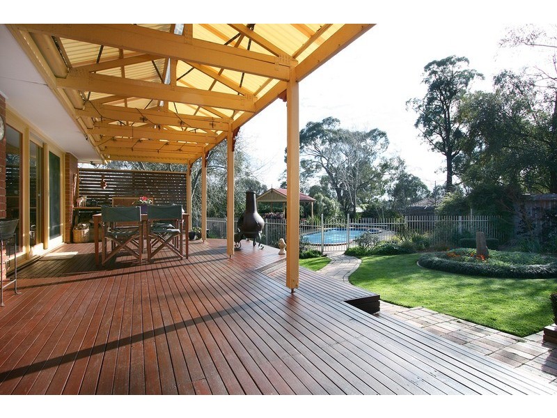 2 Stamford Court, Ringwood North VIC 3134