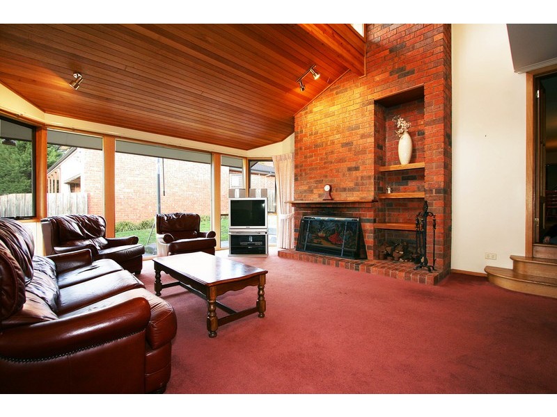 8 O’Neill Way, Warranwood VIC 3134