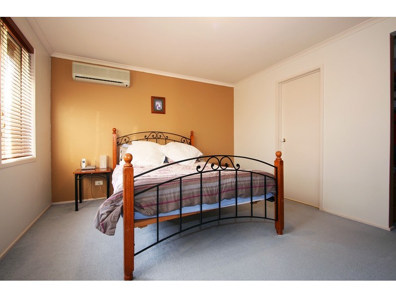 34 Hannora Crescent, Croydon VIC 3136