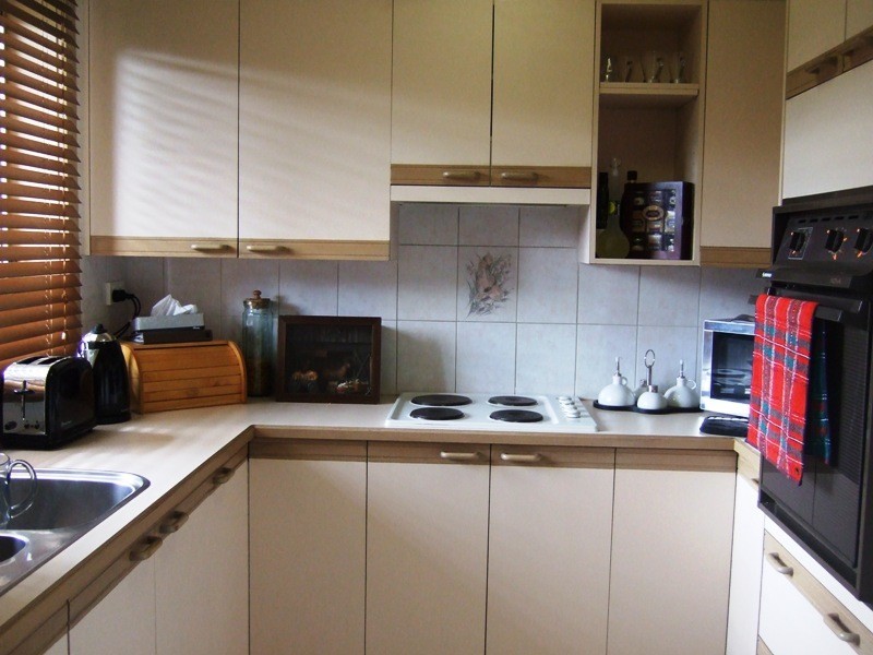 3/4 Pointside Avenue, Bayswater North VIC 3153