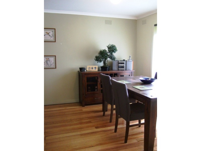 3/4 Pointside Avenue, Bayswater North VIC 3153