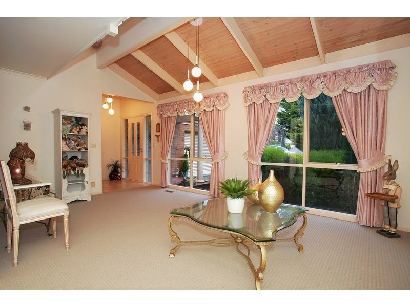 22 Kelly Court, Warranwood VIC 3134