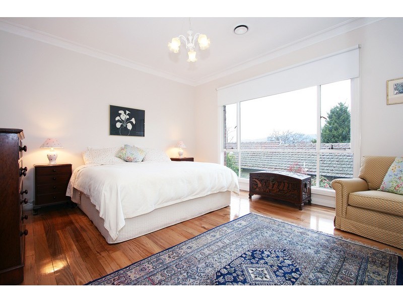 16 Alto Avenue, Croydon VIC 3136