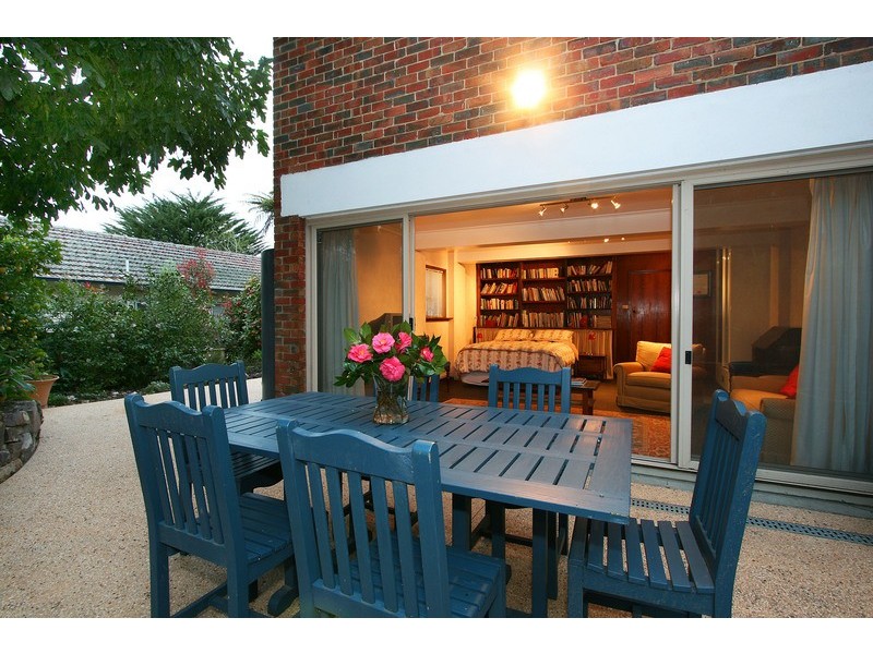 16 Alto Avenue, Croydon VIC 3136