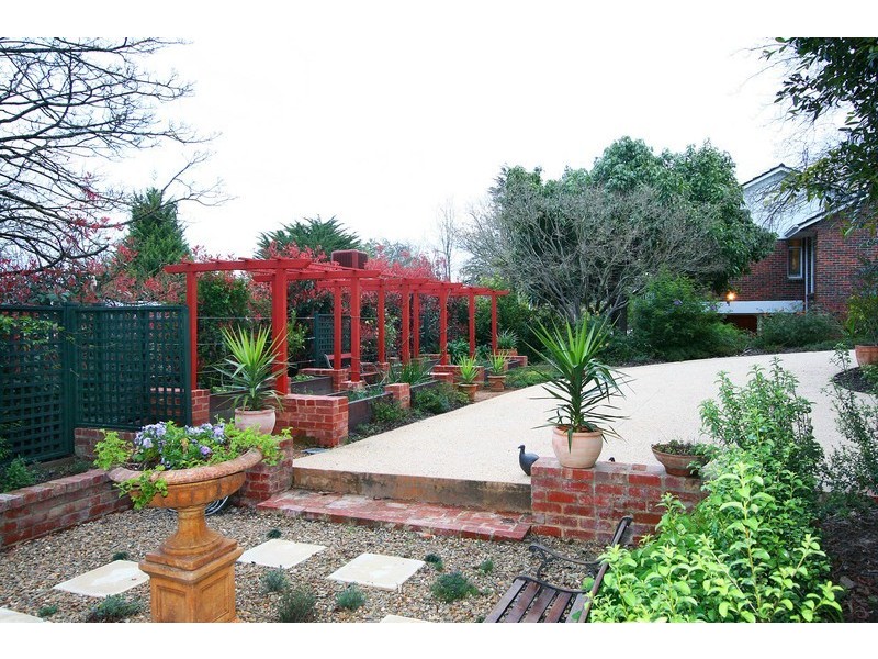 16 Alto Avenue, Croydon VIC 3136