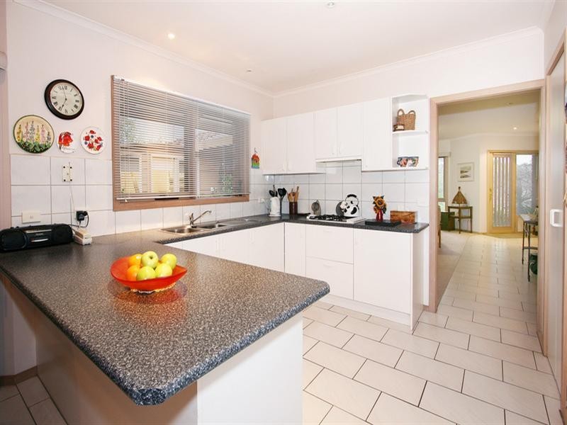 8 Sally Court, Warranwood VIC 3134