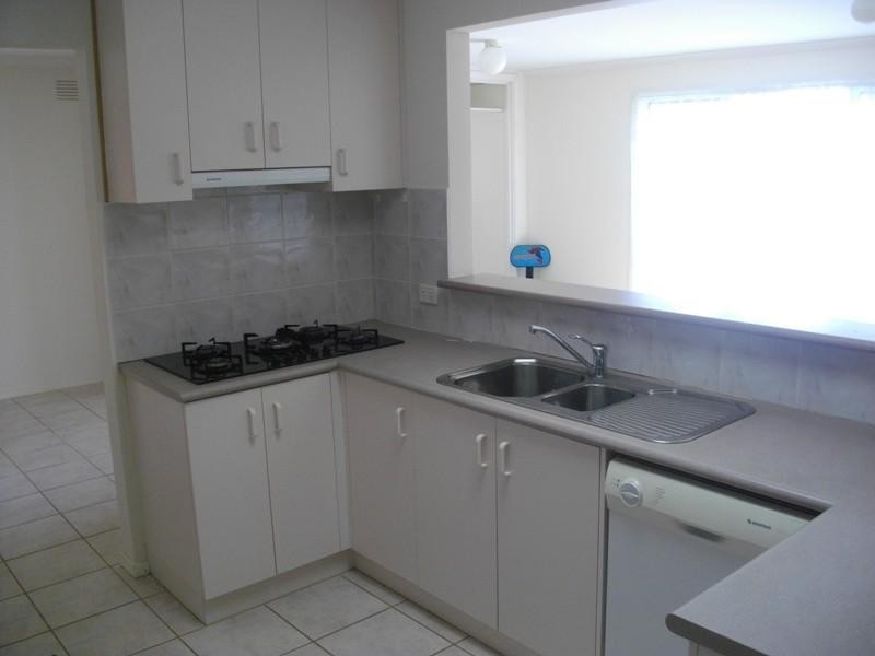 4 Nambour Drive, Mooroolbark VIC 3138