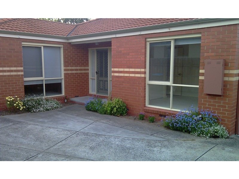 2/3 Browns Avenue, Ringwood VIC 3134