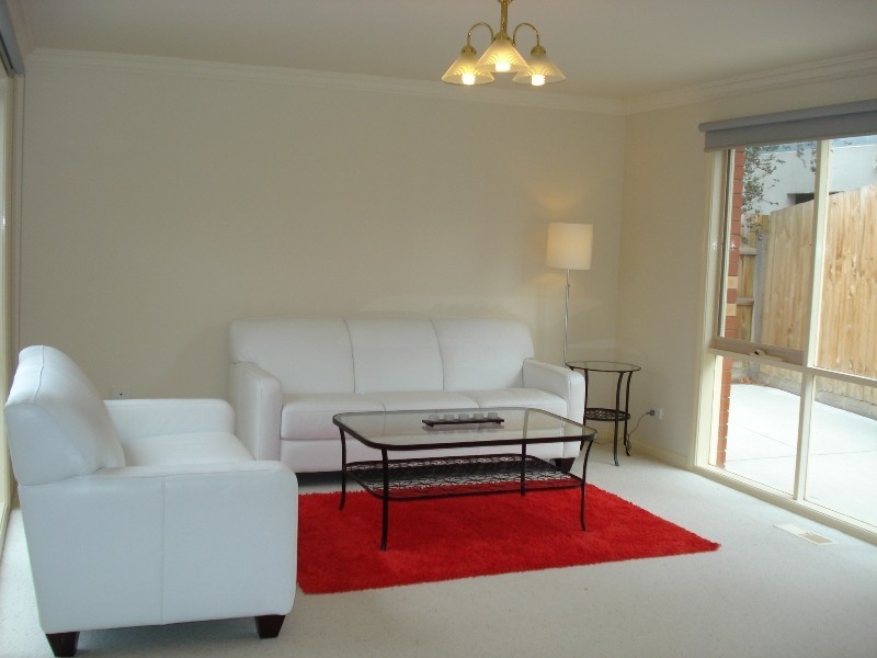 2/3 Browns Avenue, Ringwood VIC 3134