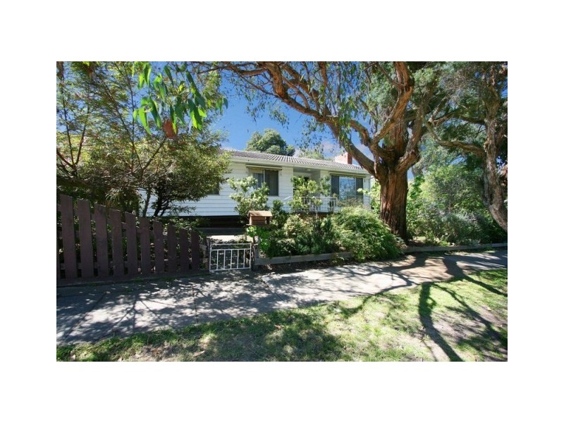 12 Tweed Street, Ringwood East VIC 3135