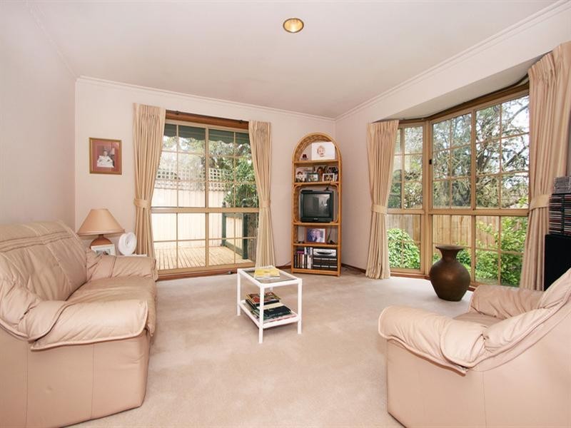 2/14 Victoria Street, Ringwood East VIC 3135