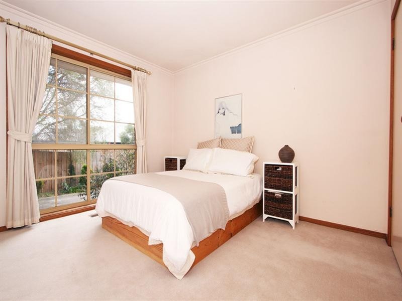 2/14 Victoria Street, Ringwood East VIC 3135