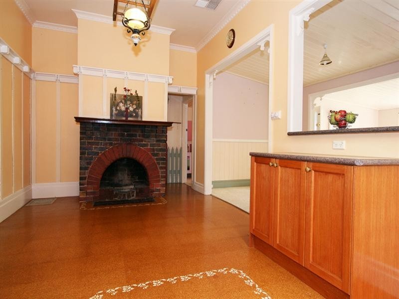 2 Herbert Street, Ringwood VIC 3134