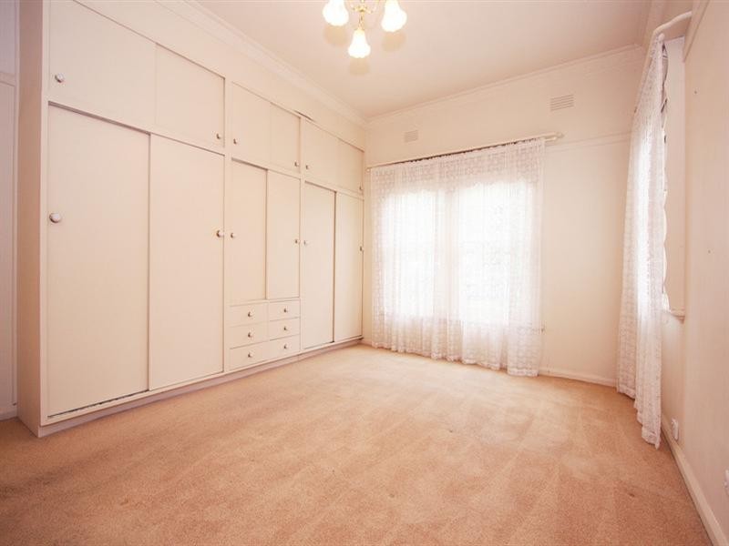 31 Dickasons Road, Heathmont VIC 3135