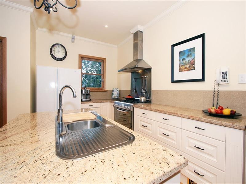 23 Evelyn Road, Ringwood North VIC 3134