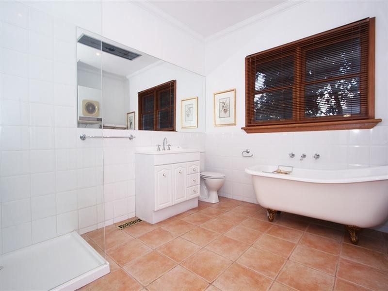 23 Evelyn Road, Ringwood North VIC 3134