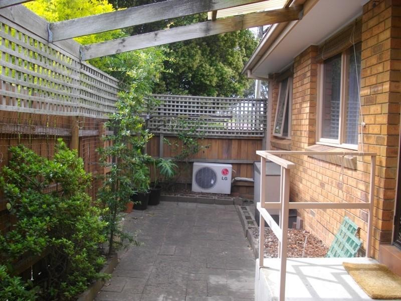 1/92 Mt Dandenong Road, Ringwood East VIC 3135