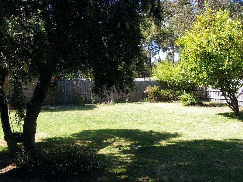 18 HEATHWOOD Street, Ringwood East VIC 3135