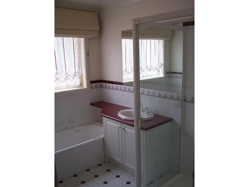 2 Bromley Close, Heathmont VIC 3135