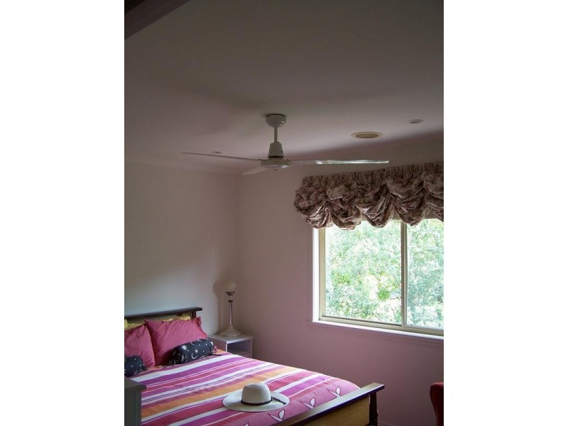 2 Bromley Close, Heathmont VIC 3135