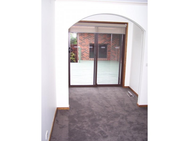 12 Trenham Court, Mitcham VIC 3132