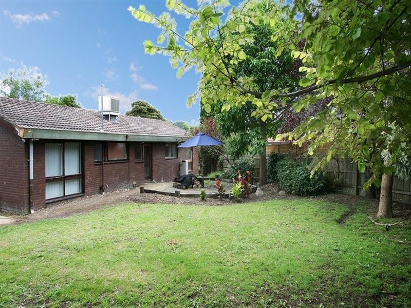 12 Marilyn Crescent, Ringwood North VIC 3134