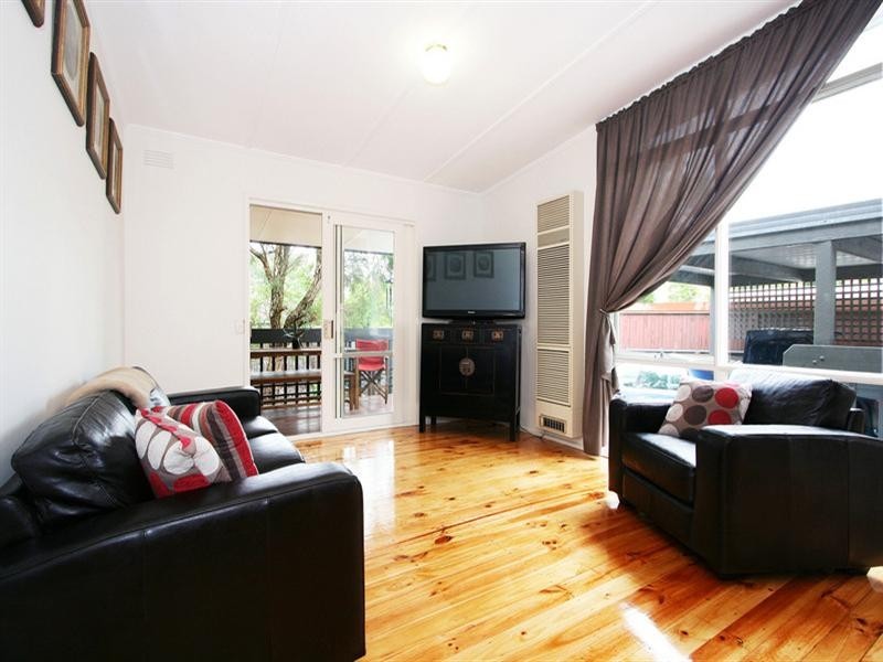 48 Ireland Street, Ringwood VIC 3134