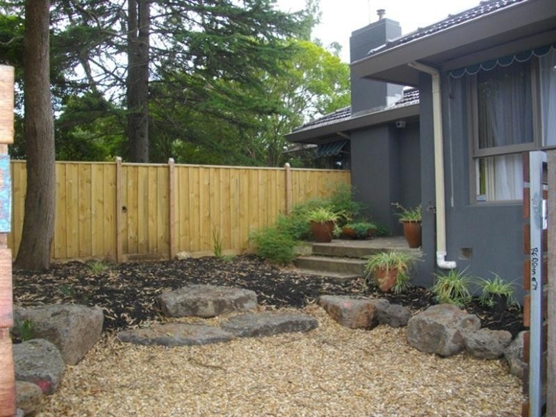 1 Purches Street, Mitcham VIC 3132