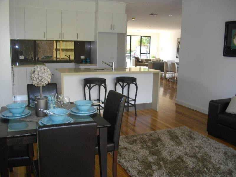 2 Arthur Street, Burwood East VIC 3151