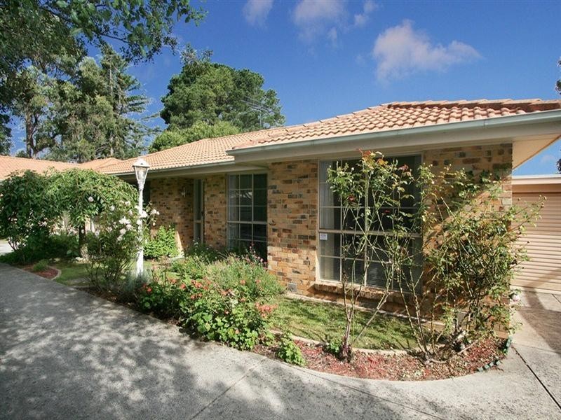 2/5 Ireland Street, Ringwood VIC 3134