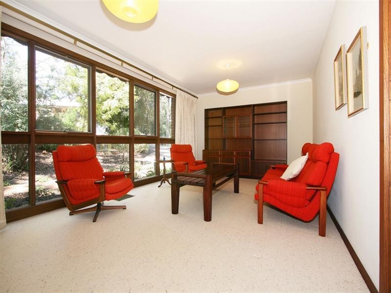 40 Pine Crescent, Ringwood North VIC 3134