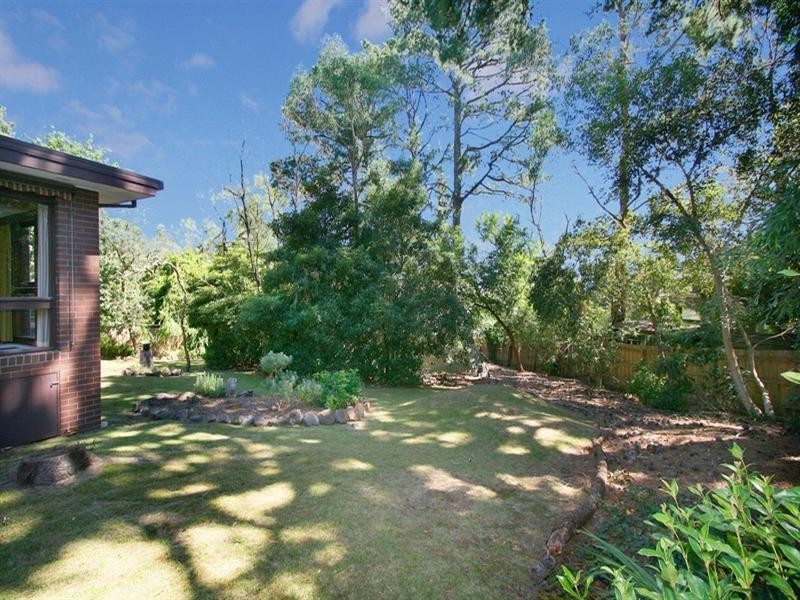 40 Pine Crescent, Ringwood North VIC 3134