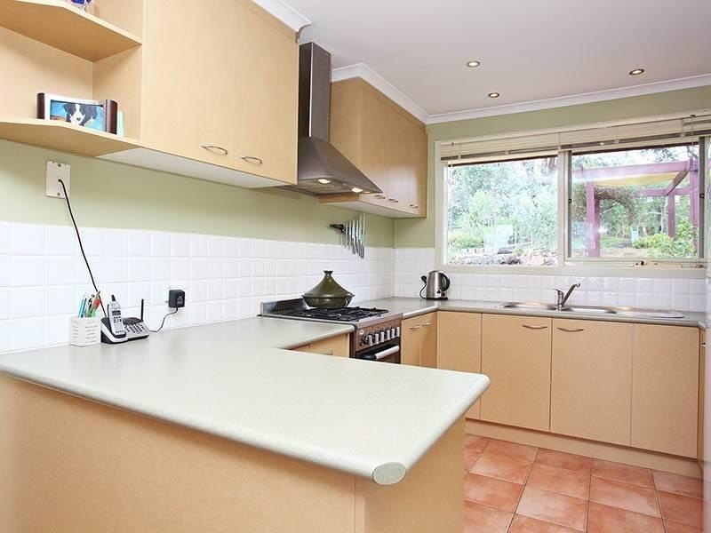 6 Sugarloaf Drive, Chirnside Park VIC 3116